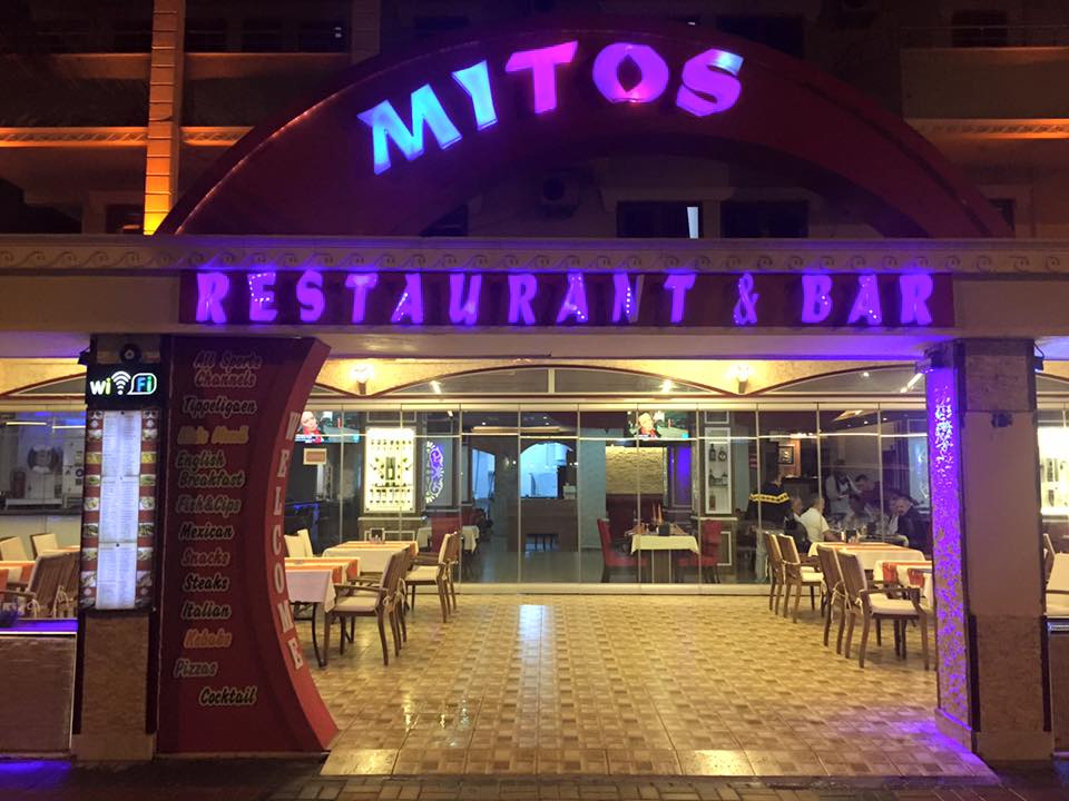 Mitos App.&Hotel