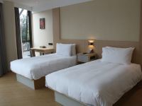 上海龙裕嘉奕酒店 - 高级标准房
