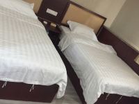 克拉玛依银珠宾馆 - 标准双床房