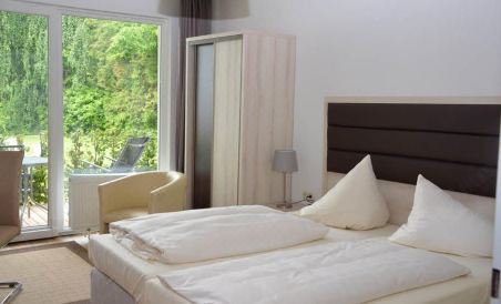 Uklei-Fährhaus Hotel Garni - Housity