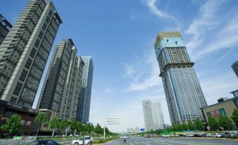 Xinya Business Hotel (Zhengzhou University Science Park)