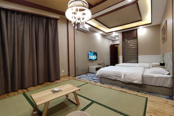 弥勒水乡温泉水疗酒店