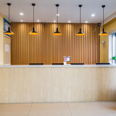 Haitian Hotel (Zhoushan Shenjia Branch)