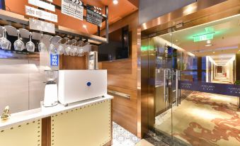 James Joyce Coffetel (Beijing South Station Muxiyuan Metro Station)