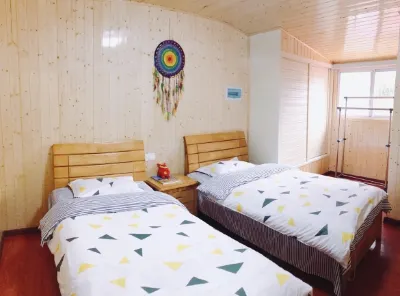 Lushan Shanzhong Pushu โรงแรมใน