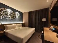 Crystal Orange Hotel，jinghuiSquare,XiaotunRoad,Beijng Hotels near Joy Water Rubik