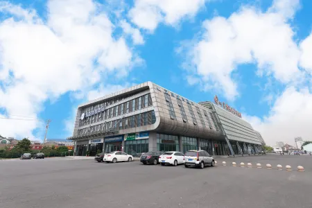 HanTing Premium Hotel (Changzhou Hengshanqiao East Bus Station) Отели рядом со станцией Qishuyan Railway Station