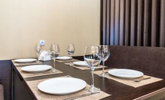 Gokai Hotel - Housity