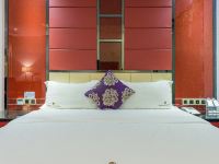 明月湖酒店(百色新环球店) - 中式大床房