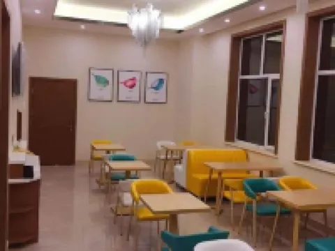 呼瑪鑫達ホリデイホテル 呼瑪のホテル