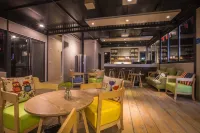 Zui'ai Youyuandao Yard Holiday Camp