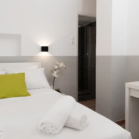 Hotel_Tier Отели рядом с достопримечательностью «Железнодорожная станция Виктория»
