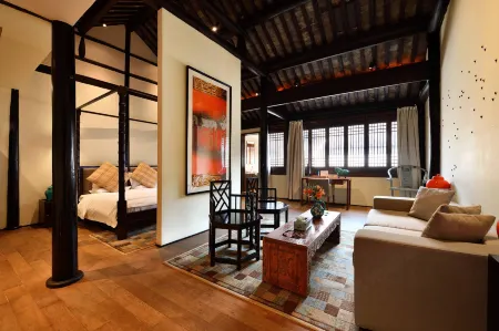 Zhouzhuang Zhenfeng Hall Отели рядом с достопримечательностью «Chengxu Temple»