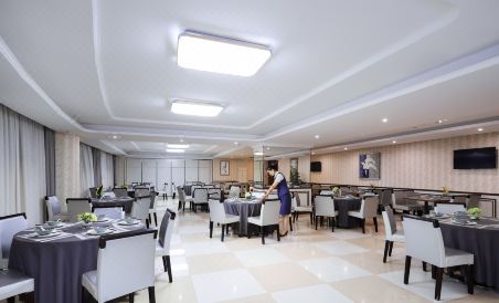 Suitetrails - Vienna International Hotel (Nanchang honggutan Xinjian Center)