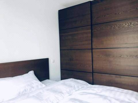 Shang Hai Cai Cai De Jian Yue Yi Jia Feng Xiao Wu Shanghai Updated 22 Room Price Reviews Deals Trip Com