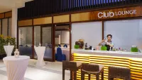 The Cliff Resort & Residences - bar