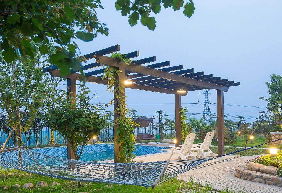 Floral Hotel · Xuan Hu Ge Hangzhou Hotel