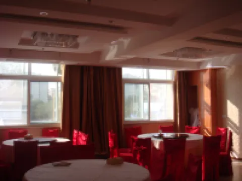 Shenzhou Business Hotel