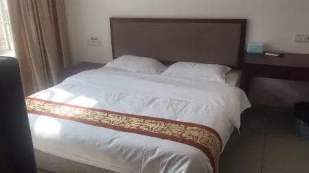 Yaqiong Private Homestay (Gudou Hot Spring) Отели рядом с достопримечательностью «Gudou Hot Spring Tourist Resort»