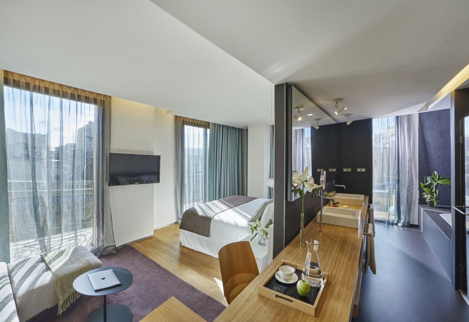 올라 바르셀로나 루프탑 수영장