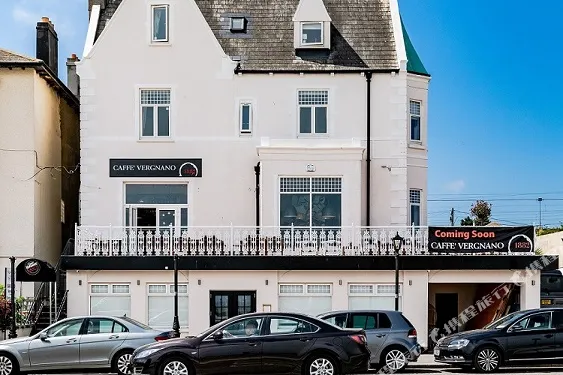 斯特蘭德酒店，奧斯卡·王爾德的故居