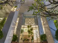 Au Lac Charner Hotel Hotels near Saigon Garden