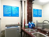 圣城大酒店(南宁琅东汽车站店) - 洗衣服务