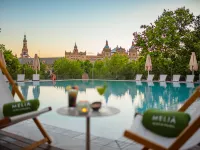 Melia Sevilla Hotels near La Raza
