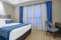 Twin Moon Bay Xianghai Hot Spring Holiday Hotel