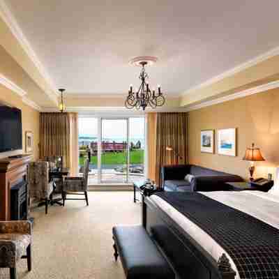 Oak Bay Beach Hotel Rooms