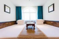Jinyue Hotel Hotels in Yan'an railway station / South Bus Station;