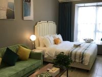 燕蜗酒店式公寓(长沙中海国际店) - 豪华舒适大床房