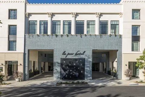 Kimpton la Peer Hotel
