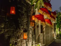 Berry Amour Romantic Villas Hotels near Six-ways Roundabout