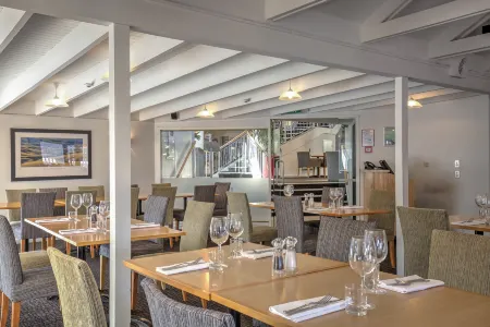 Heartland Hotel Queenstown Отели рядом с достопримечательностью «NZONE Skydive Queenstown»