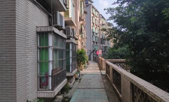 Chongqing Shijia Apartment