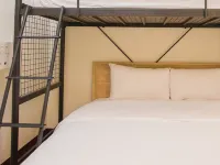 Douzi Home Hotel โรงแรมใกล้คาสเตลลาแลนด์