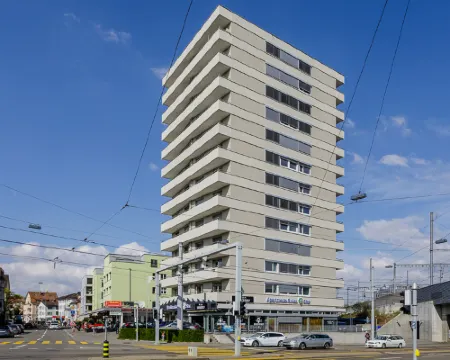 Swiss Star Tower - Self Check-IN Hotels in Zürich