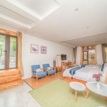 Danba Dianshi · Baoshengju Hostel