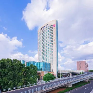 Jiangsu Excemon New Century Grand Hotel Hotels near Xuanwu Lake