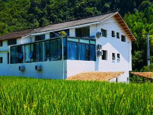 梵凈山雲合里民宿