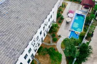 Cloud CLOUD Southeast Asia Holiday Beauty - Pools