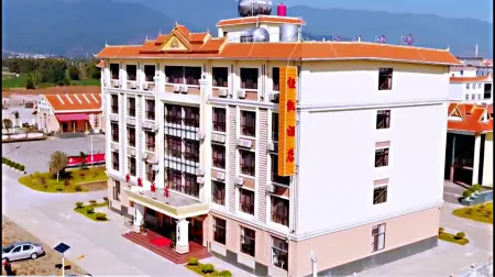 Yingjiang Hengkai Hotel Отели в г. Инцзян