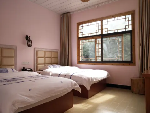 Zhangjiajie Hongrui Chinese Inn Hotels near Tianzishan