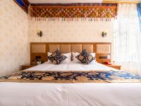 稻城罗林酒店 - 藏香地暖大床房