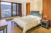 Shangalila Luxury Hotel