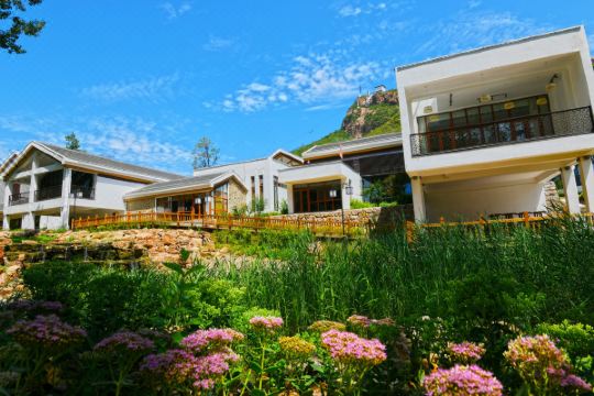 平山黄金寨酒店