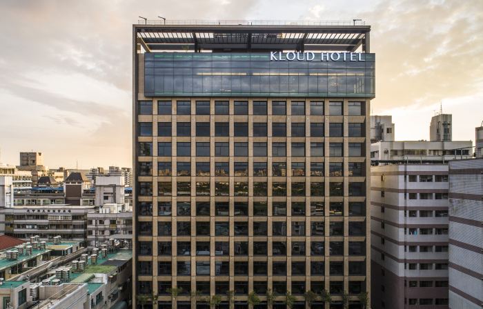 Kloud Hotel