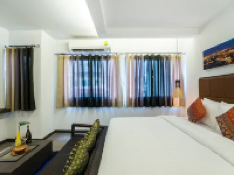 Aim House Bangkok No Parking Hotels near Wat Arun