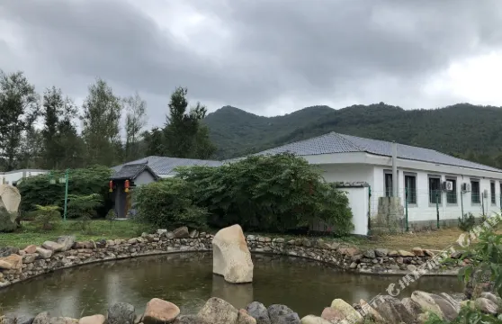 本溪縣鑫樂康酒店